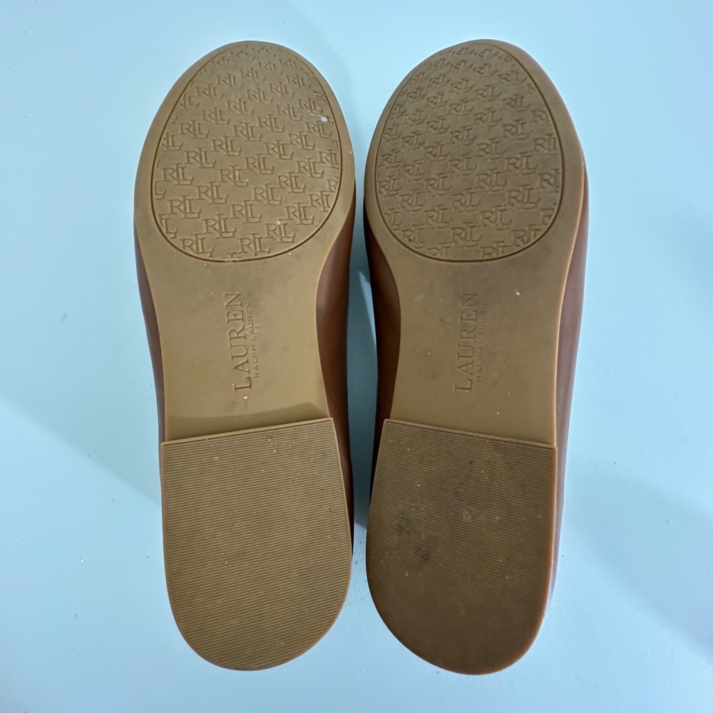 LRL Ralph Lauren Averie Brown Leather Loafers Gold Monogram Womens 8 US 39 EU - Picture 9 of 11